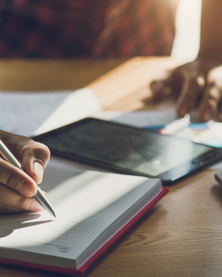 Tuttalpiù come si scrive?